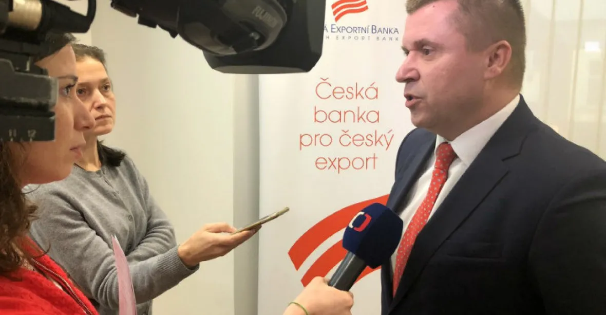 Vláda v demisi nechala vyměnit ředitele České exportní banky
