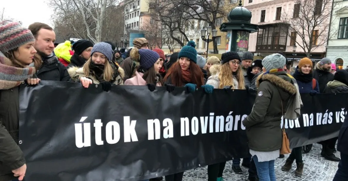 Nová vlna demonstrací. Na Slovensku žádají odchod šéfa policie