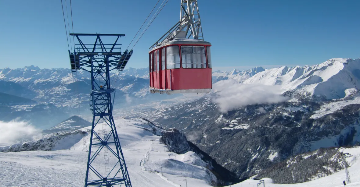 Miliardář Vítek naštval Švýcary. Zastavil lyžařské vleky kvůli dotacím