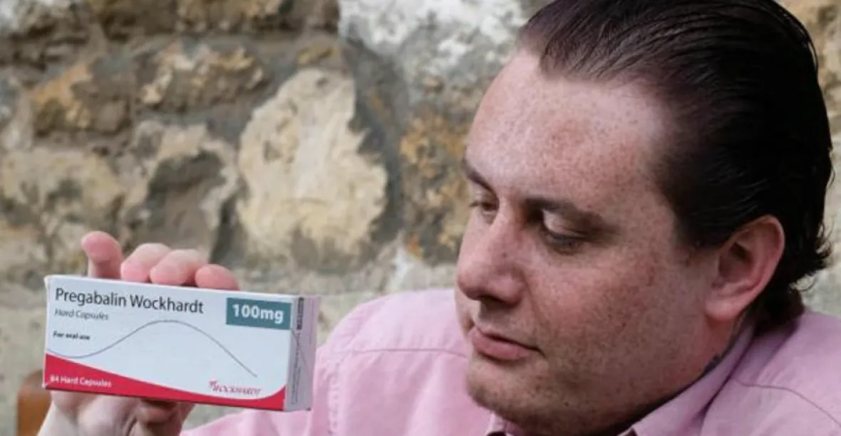 Léky mi změnily sexuální orientaci, tvrdí třiadvacetiletý Brit