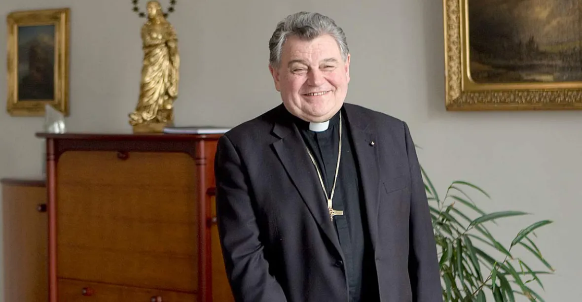 Arcibiskup Duka zůstává. Papež jej požádal, aby pokračoval ve funkci