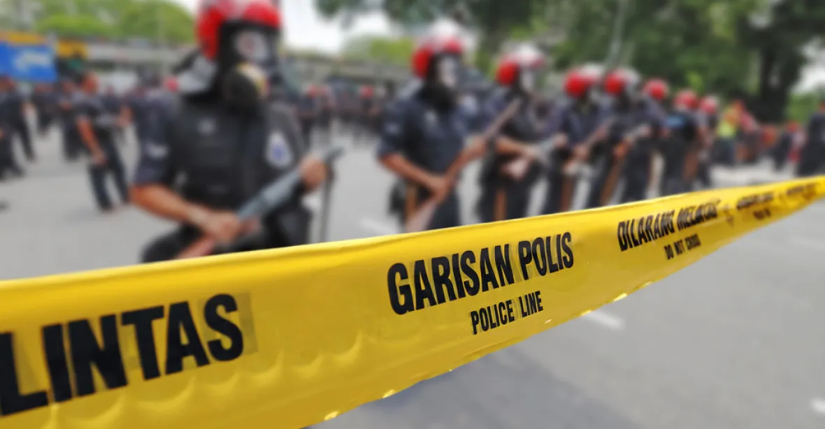 Překvapiví sebevražední útočníci v Indonésii – rodiny s dětmi