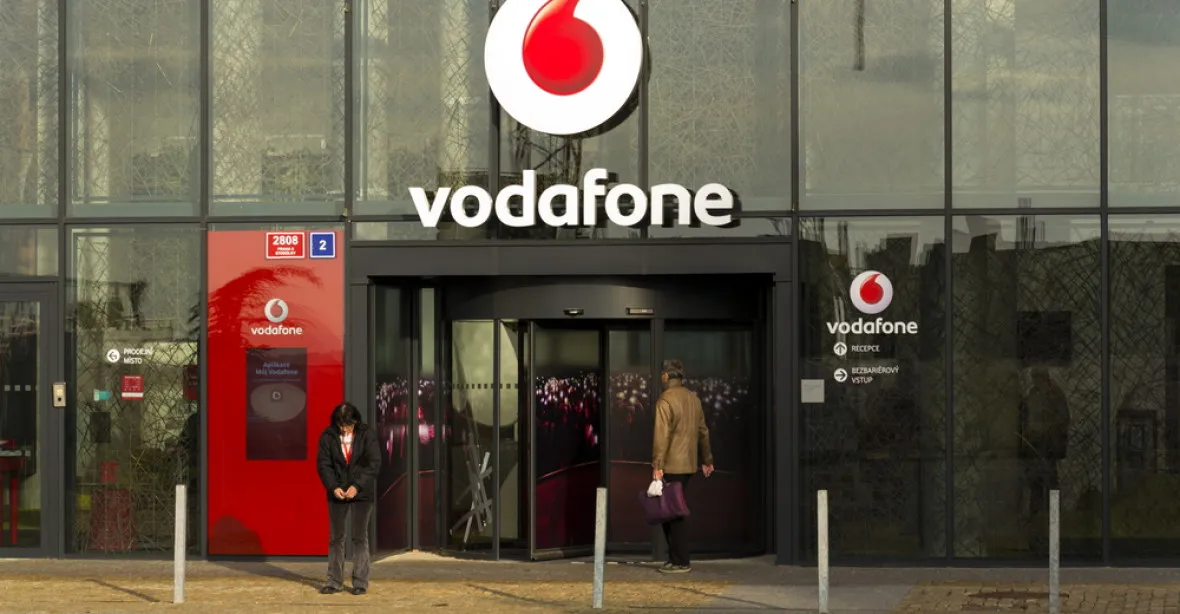 Šéf Vodafonu: Neomezené mobilní tarify zatím nebudou, nahrazovaly by pevný internet