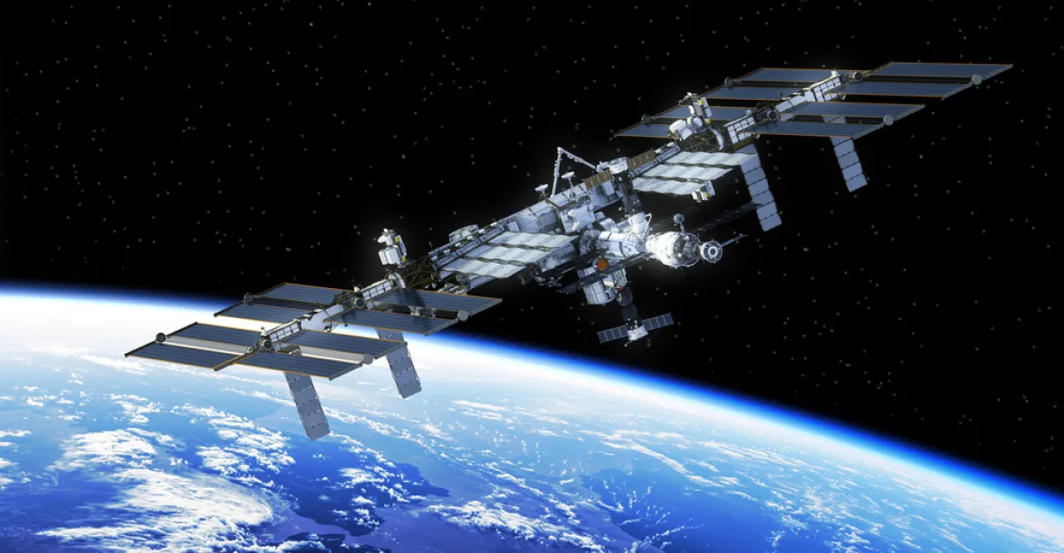 ISS prolétající nad Českem bude viditelná pouhým okem, pokud nebude zataženo