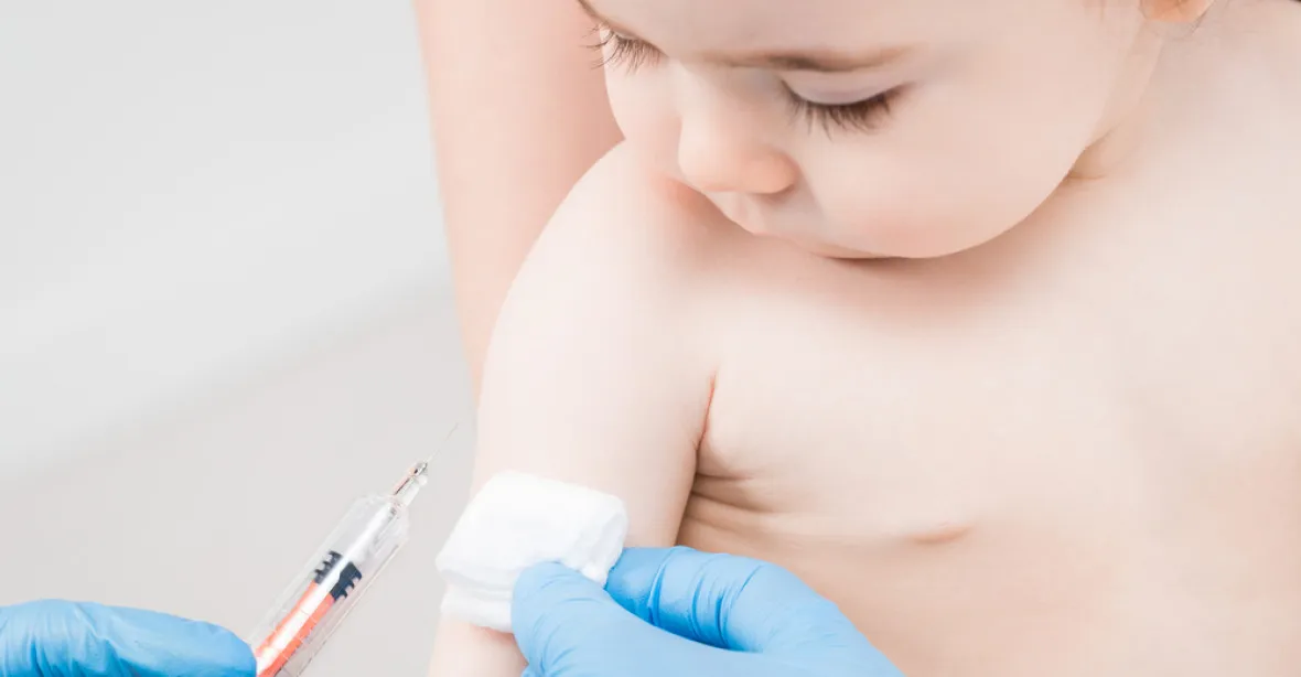 Stát chce vyplácet odškodnění za vážnou újmu při očkování