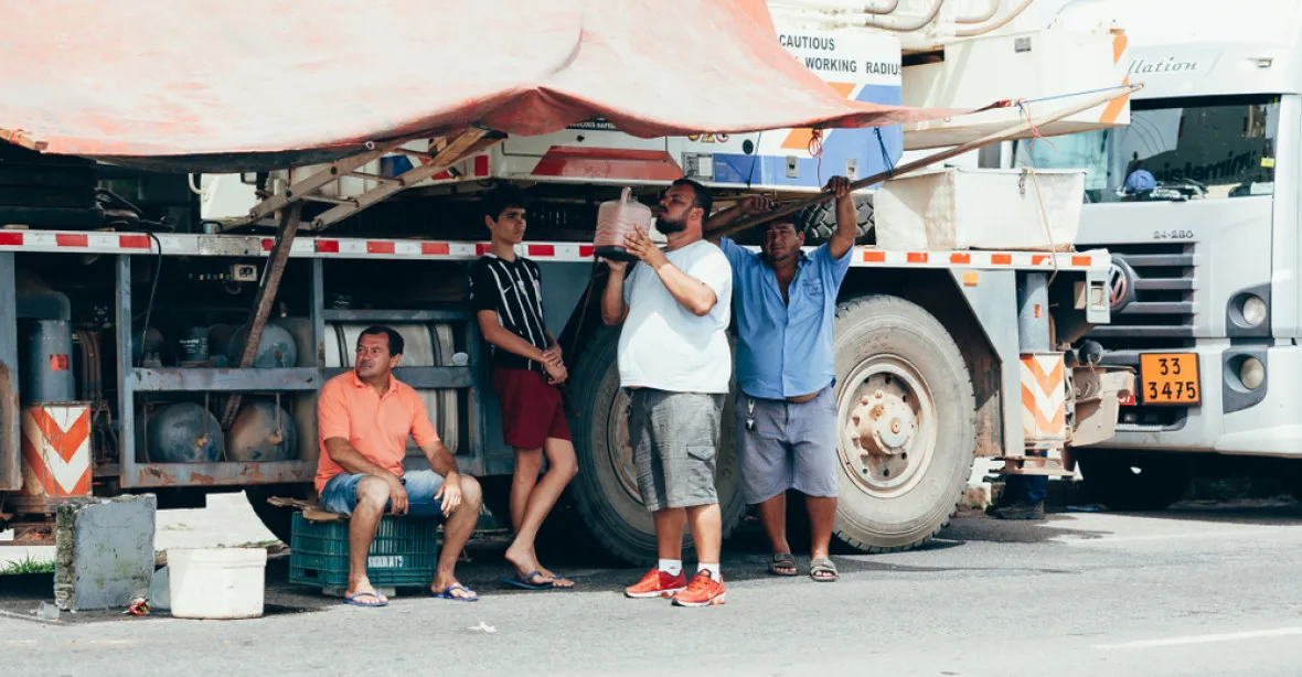 Stávka řidičů ochromila Brazílii. Chybí pohonné hmoty, dochází potraviny