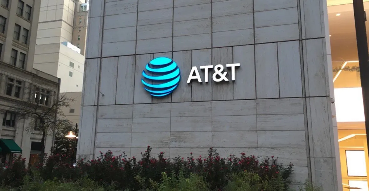 Americký soud schválil převzetí Time Warner společností AT&T