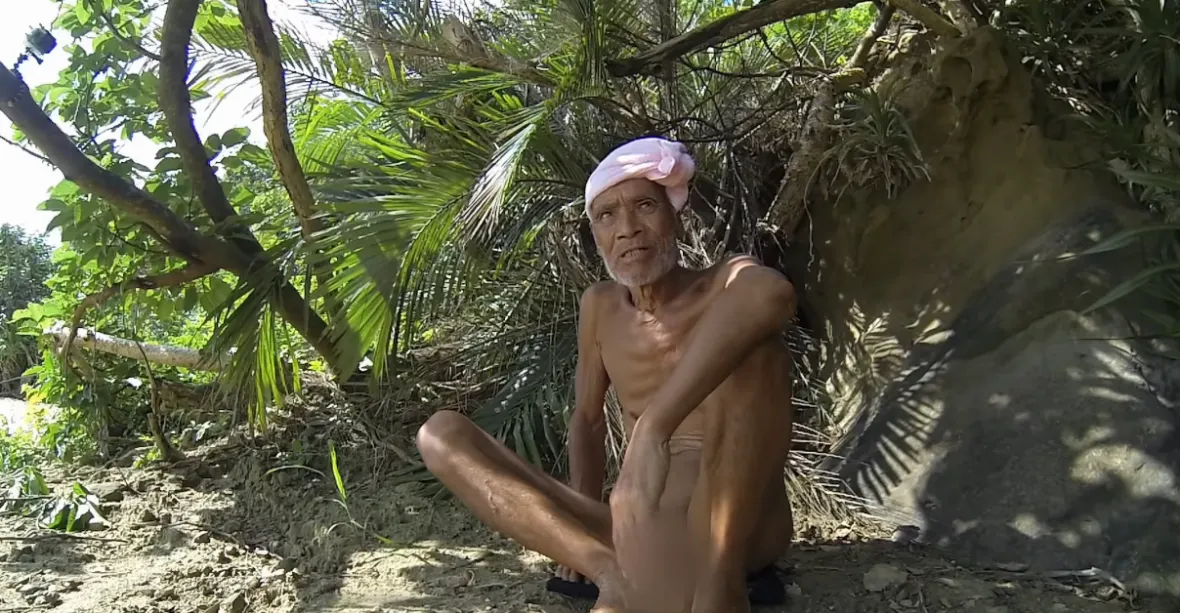 Příběh nahého trosečníka. Na ostrově žil 29 let, teď byl nedobrovolně odvezen do civilizace