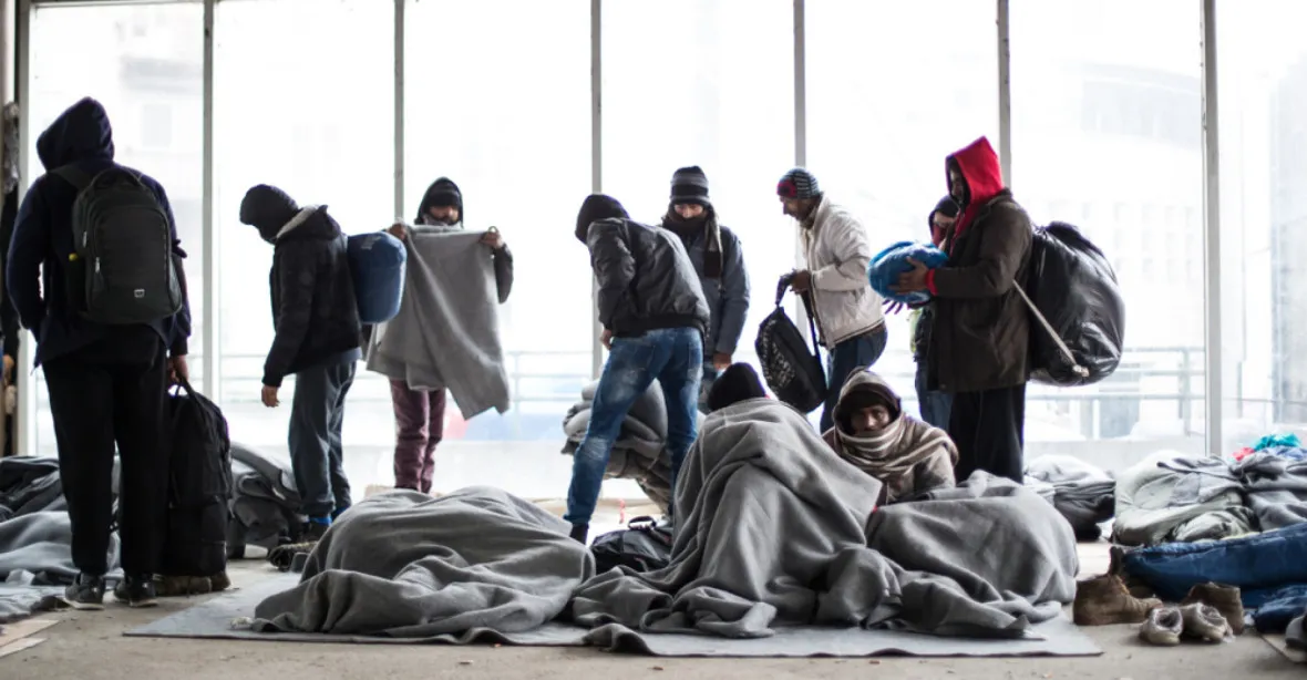Migrace je základní právo? Maďarský ministr je pro odchod od paktu OSN