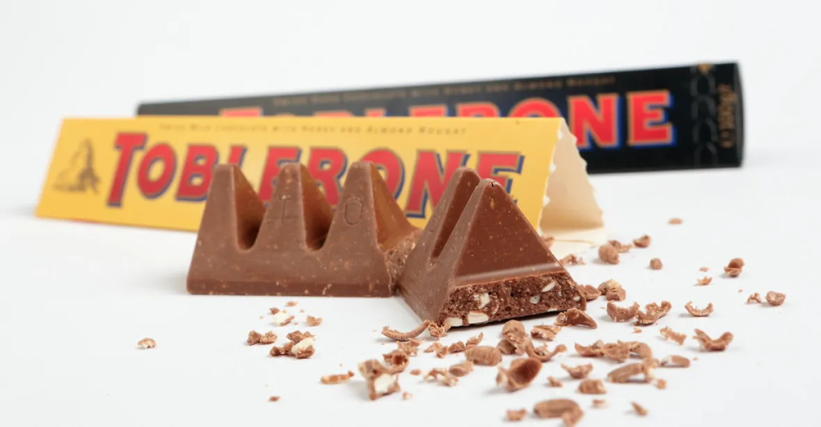 Čokoládové tyčinky Toblerone se vrátí ke svému původnímu tvaru