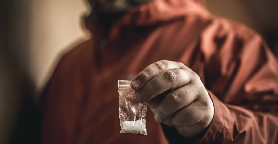 Pes odhalil tuny kokainu. Kolumbijský gang vypsal na jeho hlavu odměnu 1,5 milionu