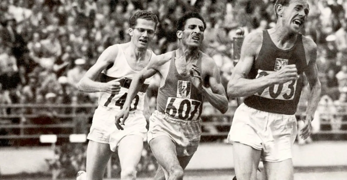 VIDEO: „Lokomotiva” Zátopek před 66 lety vyhrál olympijský maraton