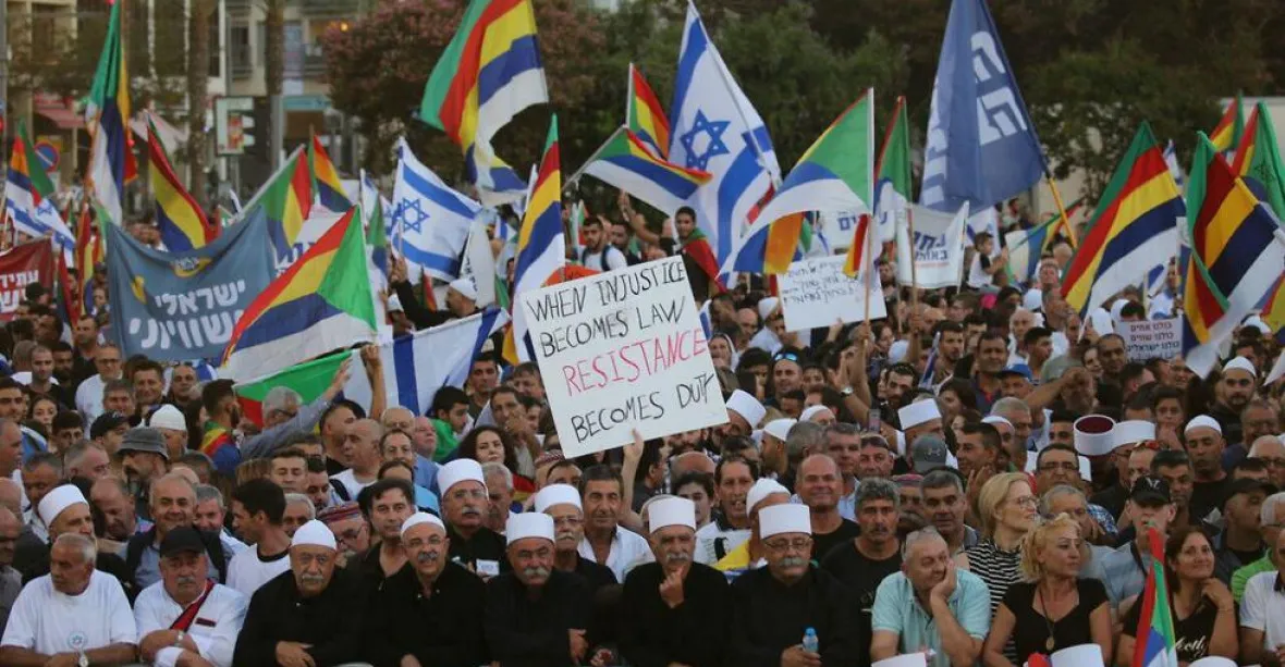 Masy jinak loajálních drúzů protestovaly v Izraeli proti zákonu o národním státě
