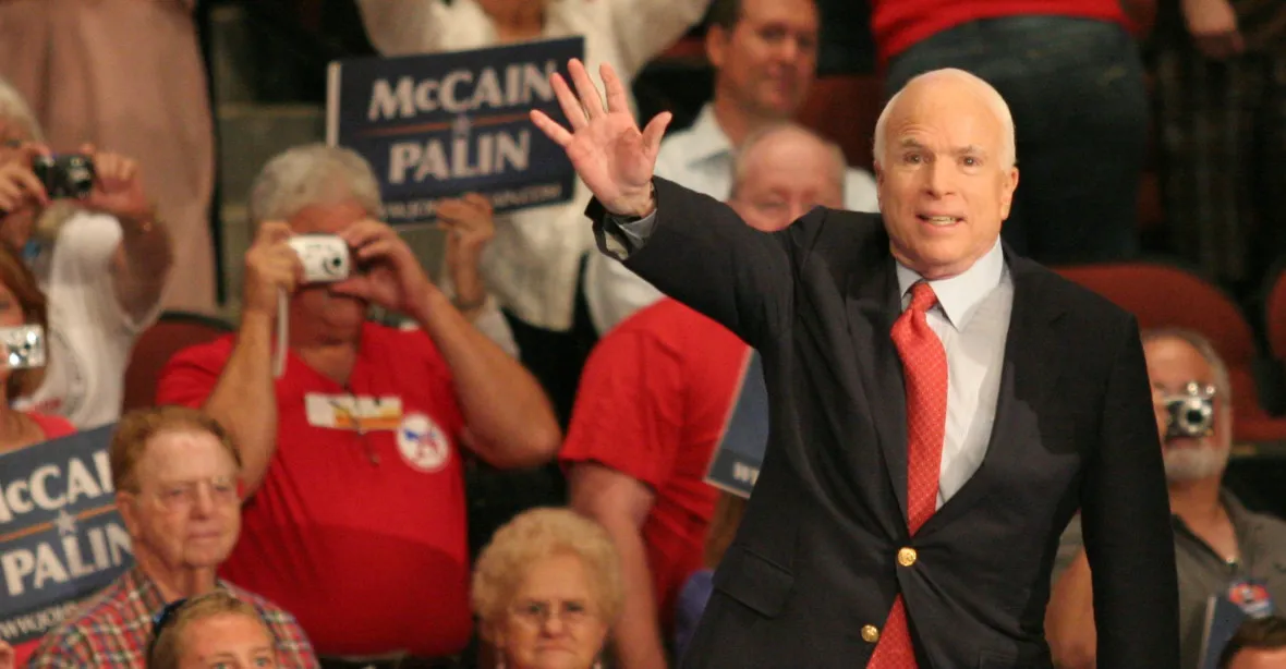 Zemřel hrdina z Vietnamu a ikona americké politiky – senátor John McCain