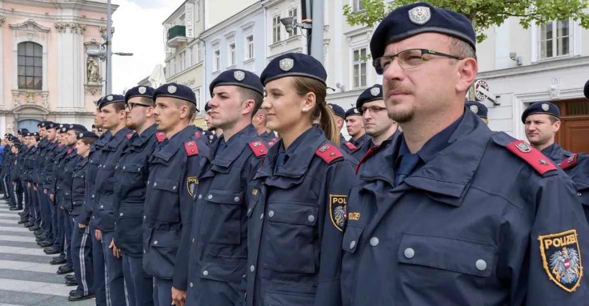 Rakouské ministerstvo vnitra kvalitní policisty v „kvalitních“ médiích nehledá