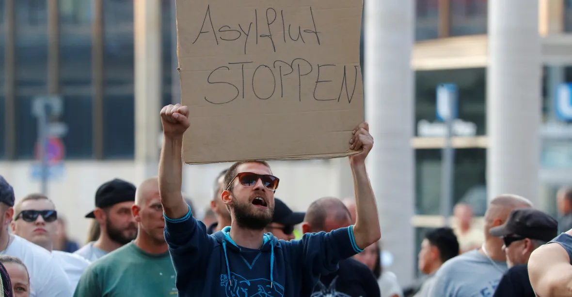 V Chemnitzu se očekává další demonstrace. Část přistěhovalců se bojí chodit do města