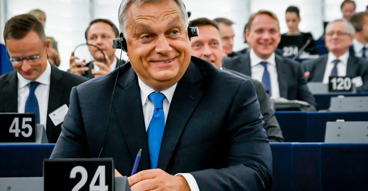 Europoslanci odhlasovali tažení proti Maďarsku kvůli ohrožení hodnot EU