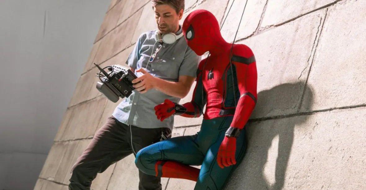 Nový Spider-Man se natáčel na Karlově mostě. V Liberci omezil dopravu
