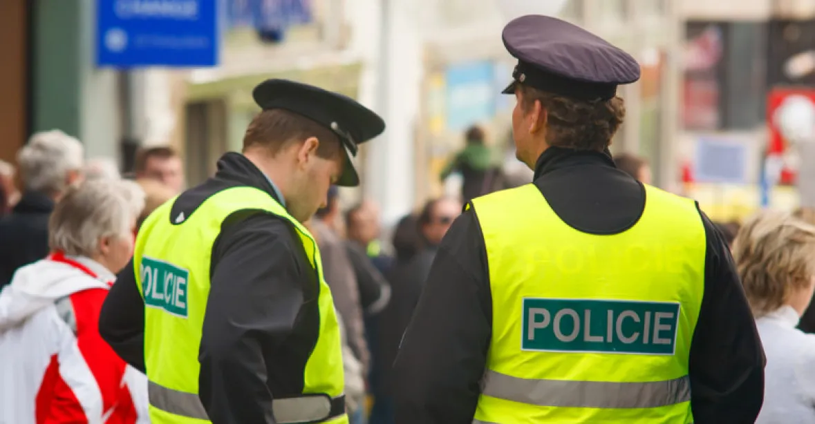 Policii se zřejmě vrátí právo řešit přestupky i domluvou