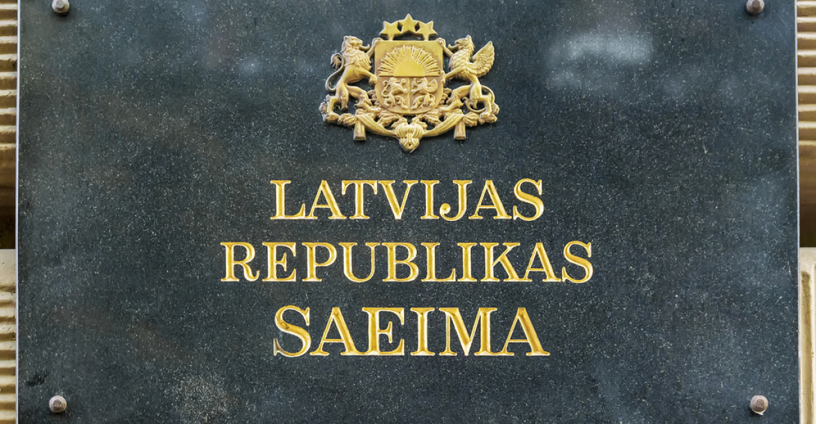Volby v Lotyšsku vyhrála proruská strana a populisté