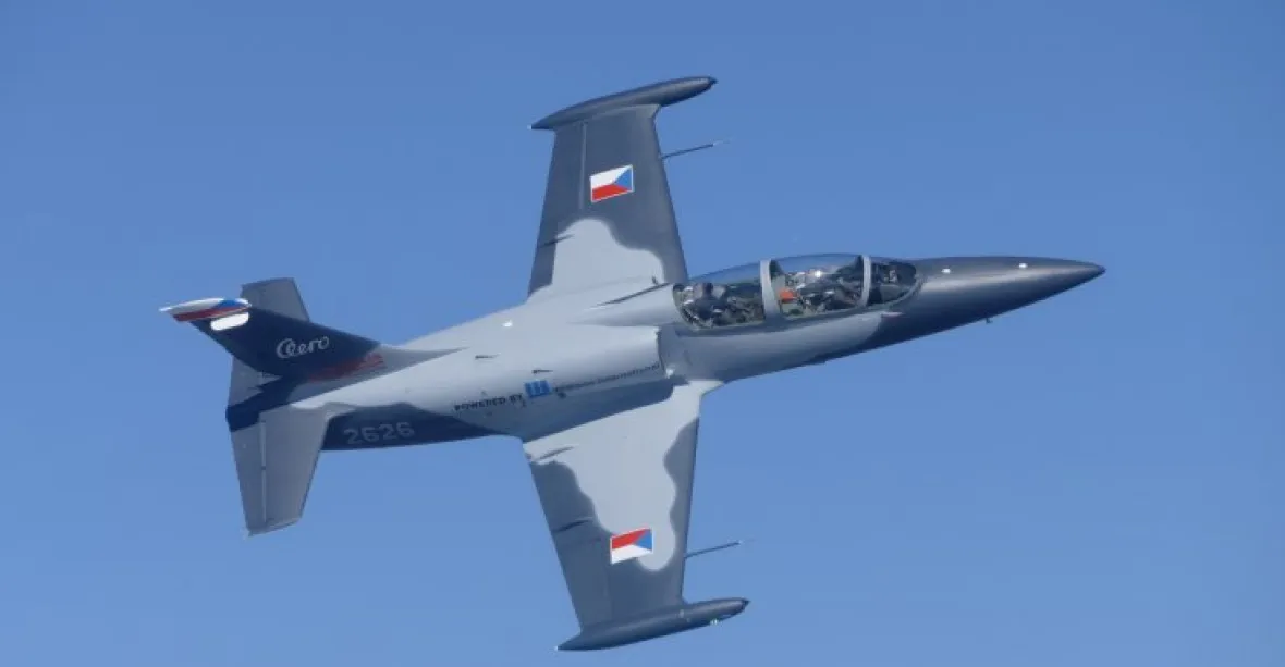 Aero Vodochody představilo nový vojenský letoun, očekává úspěch v zahraničí