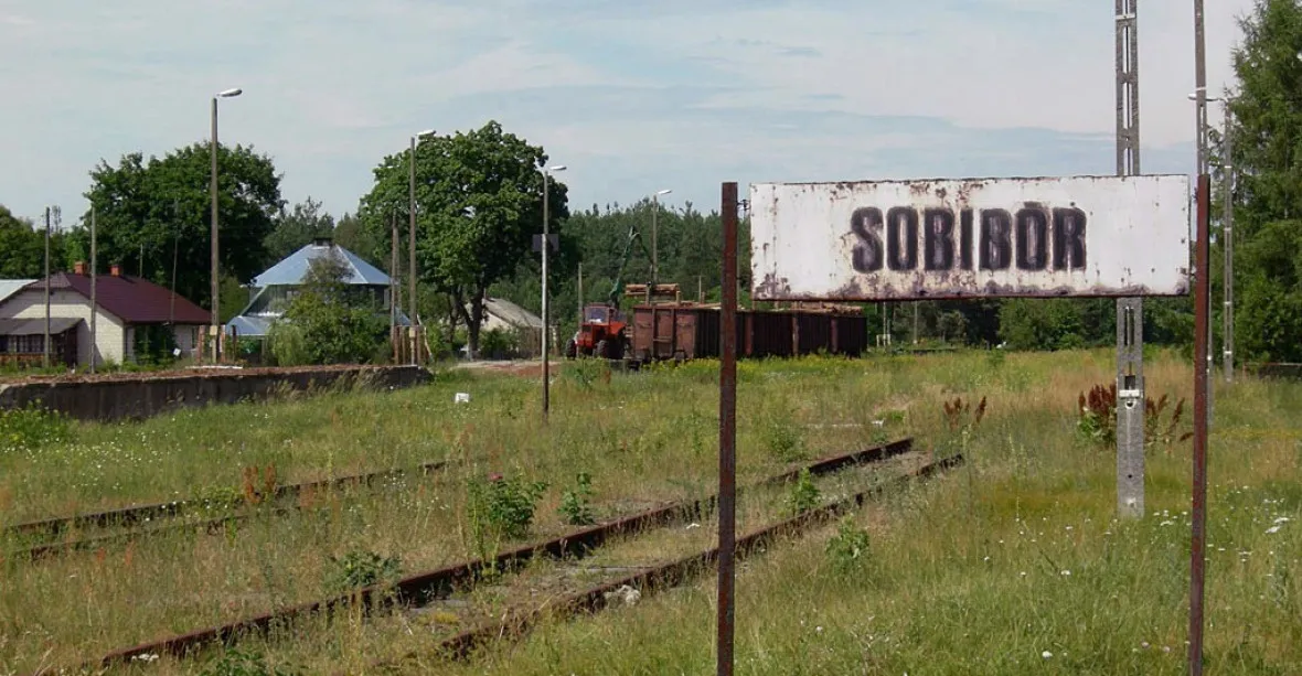 Před 75 lety nacisté zlikvidovali vyhlazovací tábor Sobibor v Polsku