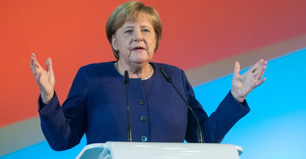Merkelová varuje CDU před ztrátou charakteru národní strany. Ta se prý příliš zabývá migrací roku 2015