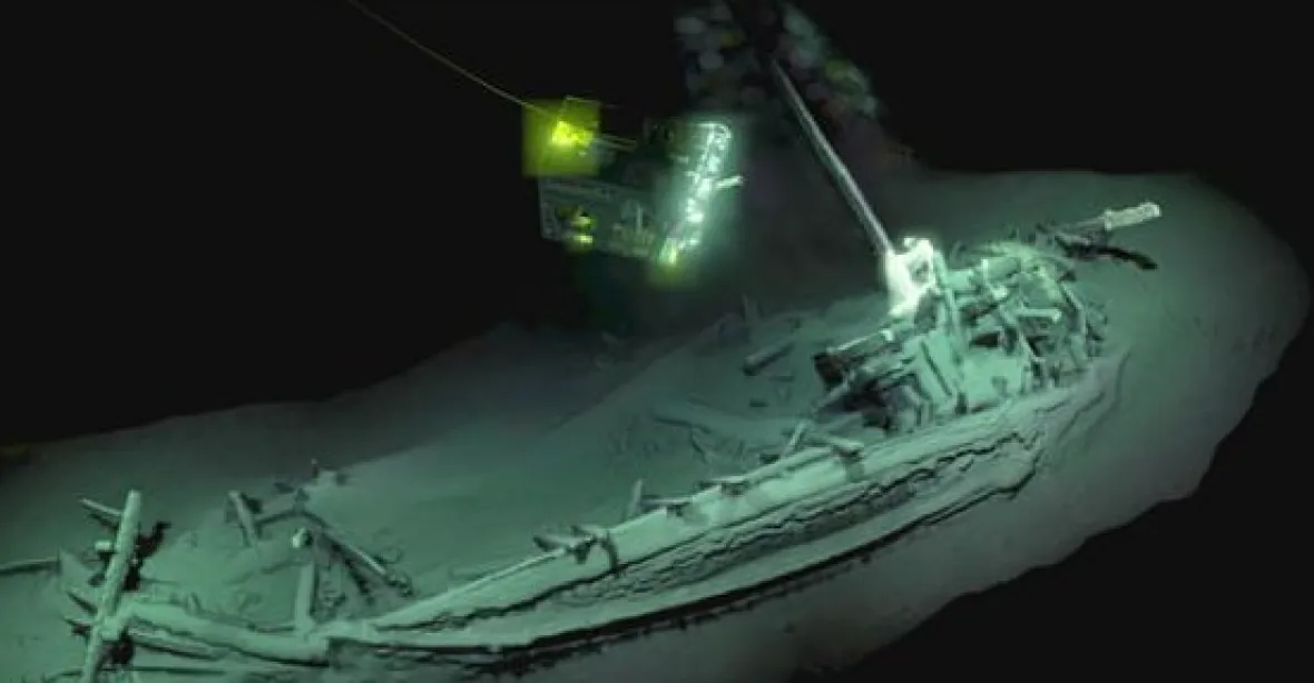 OBRAZEM: Unikátní objev. Vědci našli nejstarší nedotčený vrak antické lodi