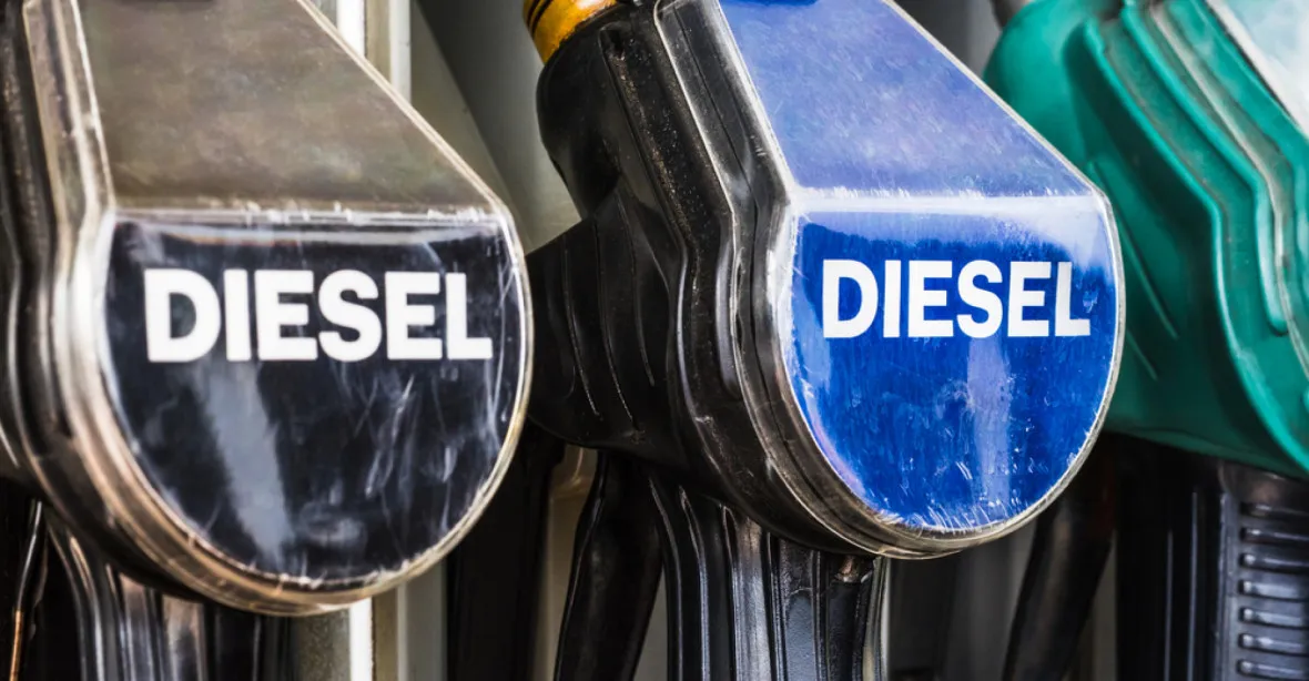 Nafta je dražší než benzin. Poprvé od roku 2015