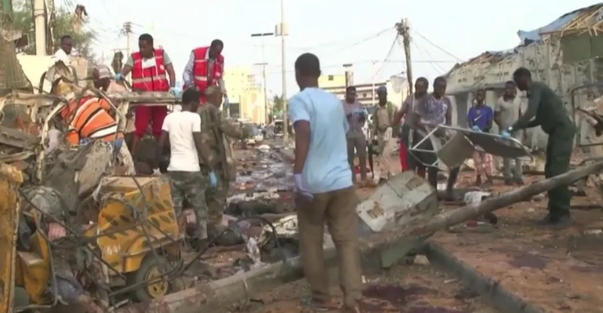 Počet obětí bombových útoků „Mládeže“ v Mogadišu vzrostl na více než padesát