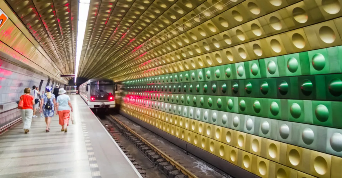 Pražské metro o adventních víkendech posílí, bude mít interval pět minut