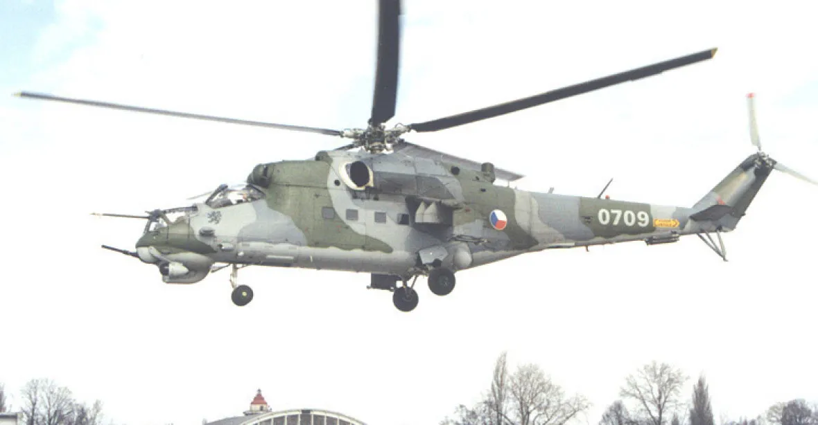V Náměšti nad Oslavou havaroval bitevní vrtulník