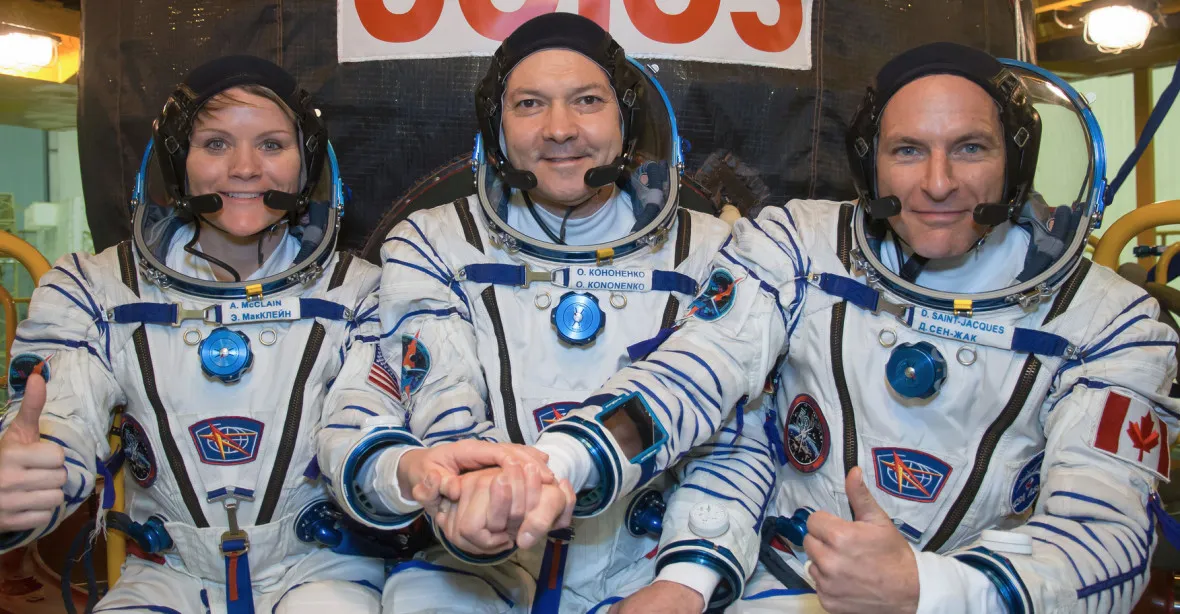 ISS má tři nové nájemníky, je tak kompletní. Na oběžnou dráhu je úspěšně vynesl ruský Sojuz