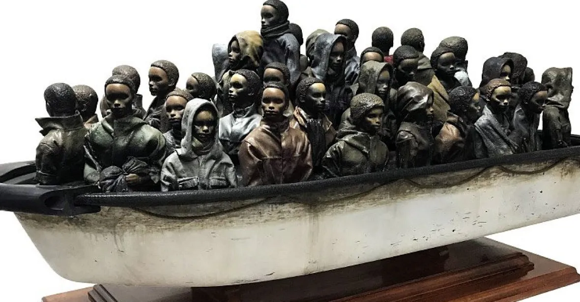 Kupte si los a vyhrajte loď s uprchlíky. Banksy nabízí své dílo za pár šupů, stačí hádat