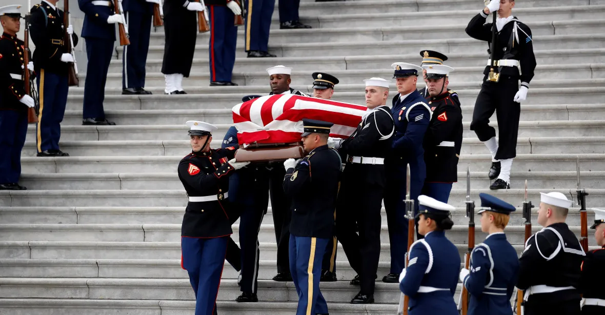 USA se loučí s Bushem. Na pohřeb dorazil Trump i další prezidenti, za Česko Vondráček