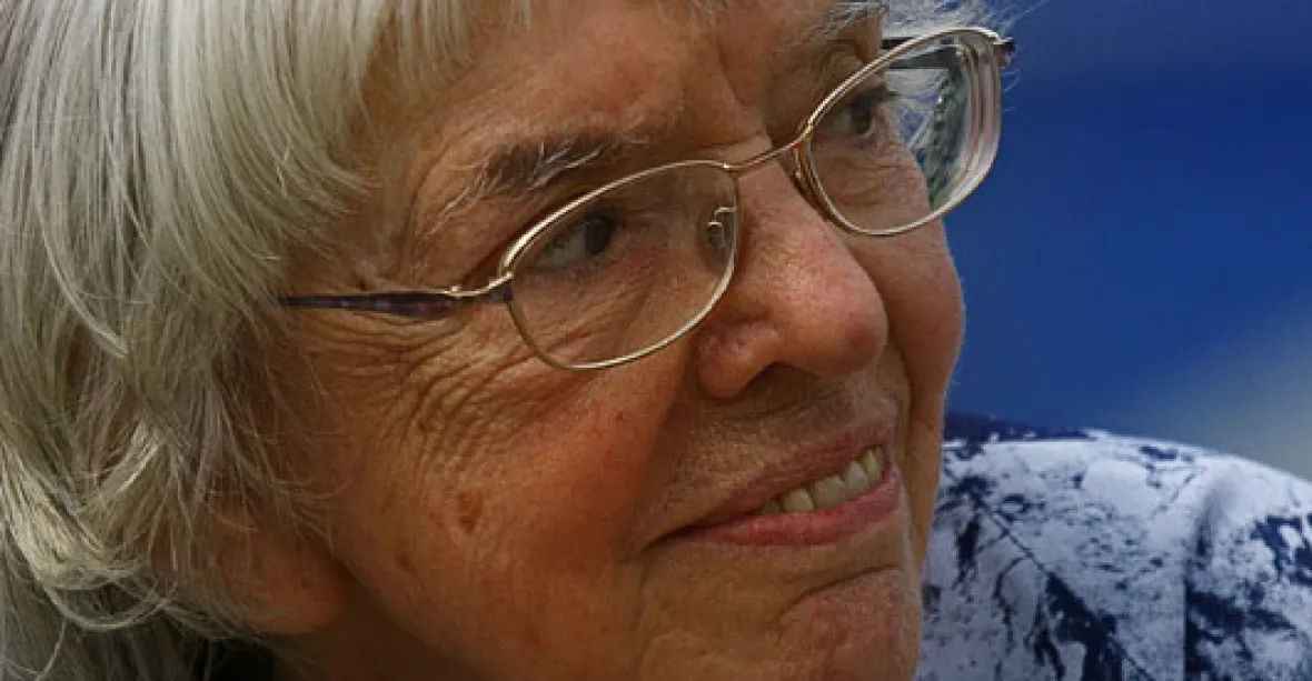 Ve věku 91 let zemřela v Moskvě legendární obhájkyně lidských práv Alexejevová. Ocenil ji i Havel