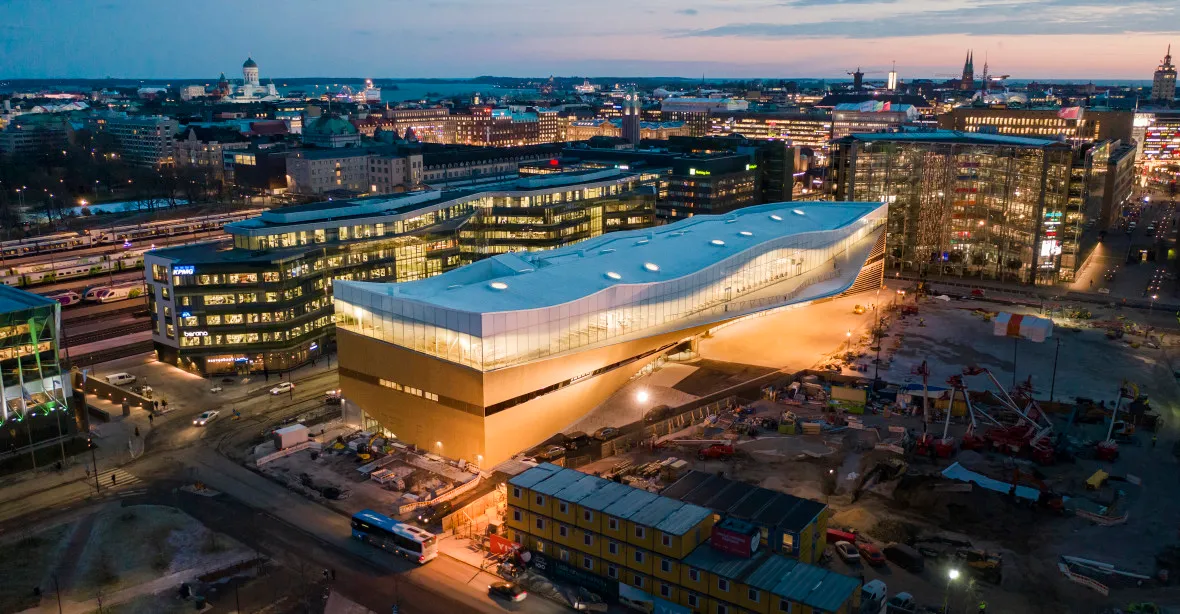 OBRAZEM: Supermoderní knihovna za 2,5 miliardy korun otevřena