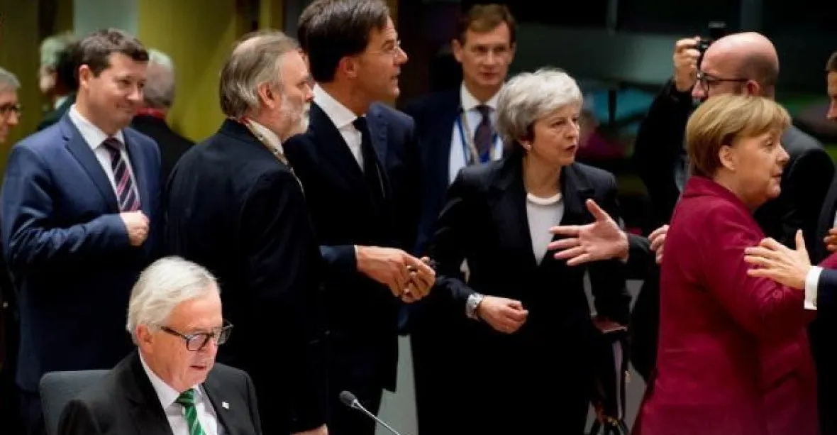 V Bruselu začal vrcholný summit EU. Mayová od něj může očekávat ohledně brexitu jen málo