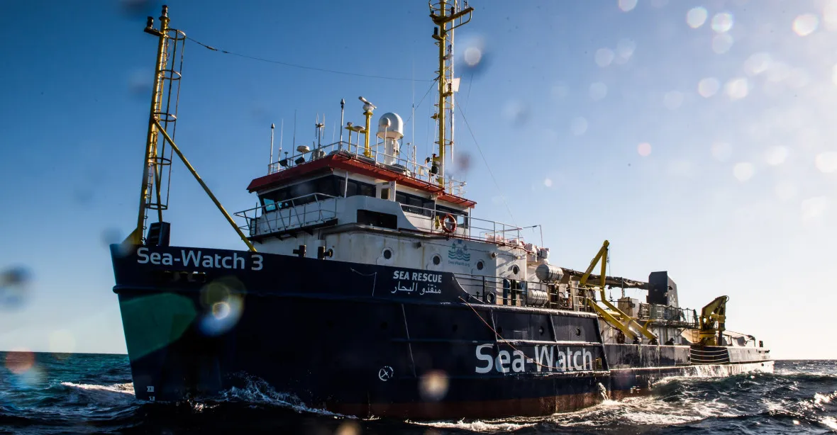 Německý Marburg je ochoten přijmout desítky migrantů z lodi Sea-Watch 3