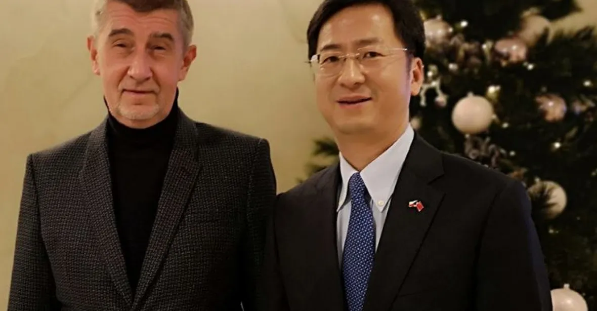 Čínský velvyslanec o naší schůzce lhal, řekl Babiš ke kauze Huawei