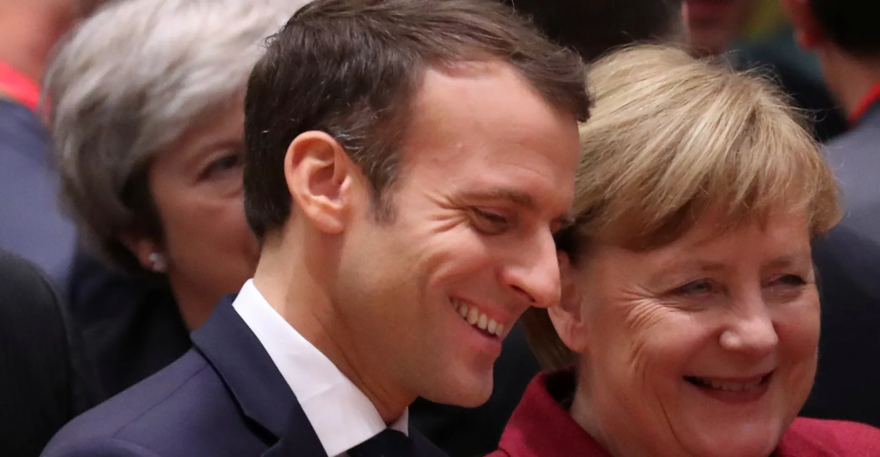 Smlouva Francie-Německo je překvapení, debata o ní nebyla, říkají europoslanci