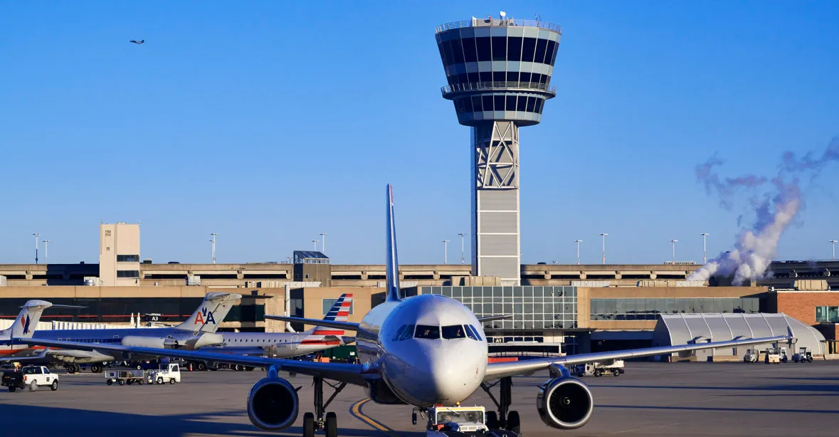 Letiště ve Filadelfii a Newarku nakrátko zastavila přílety. Personál bez platů odmítá pracovat
