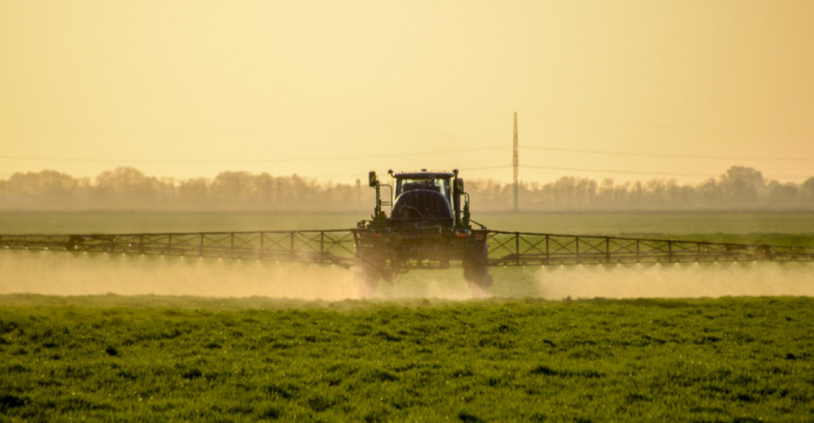 Toman vycouval z plošného zákazu herbicidu: Nemáme náhradu