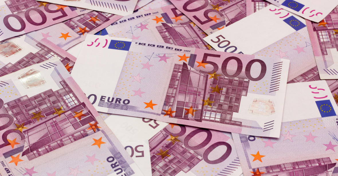 Konec „Bin Ládinovy“ bankovky. Většina centrálních bank už 500 eur nevydává