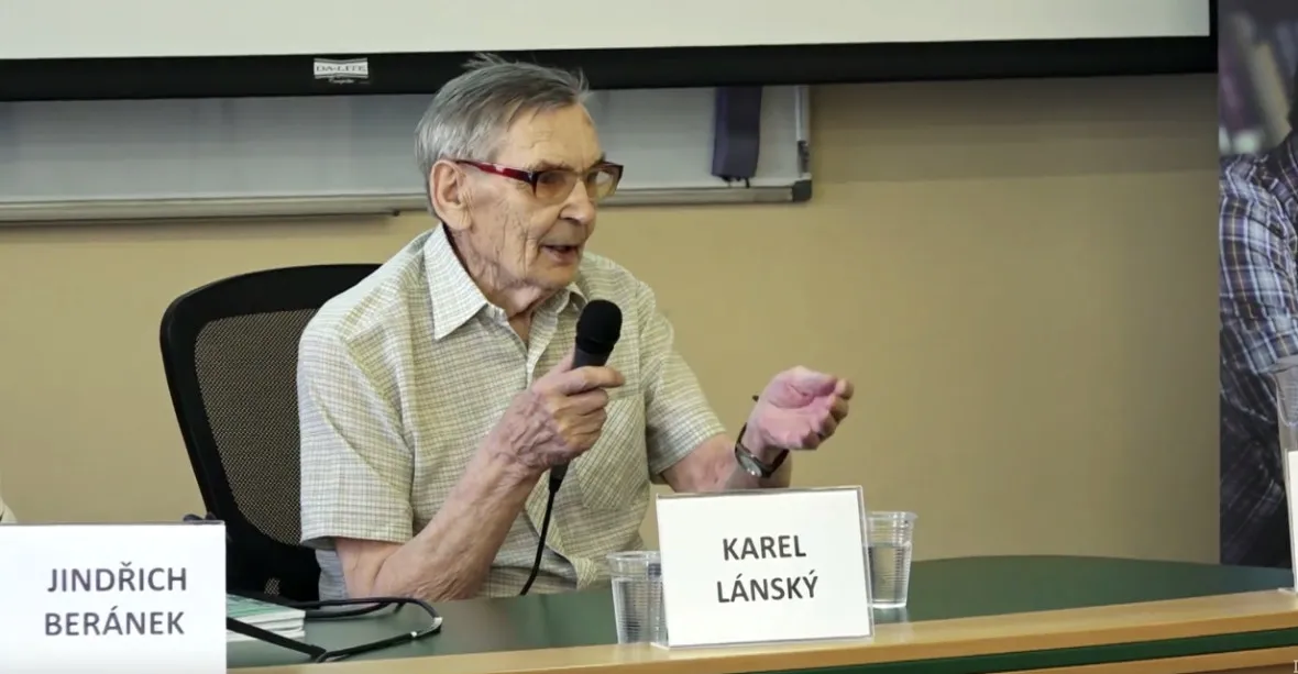 Zemřel novinář Karel Lánský. V srpnu 1968 bránil svobodné vysílání v budově rozhlasu