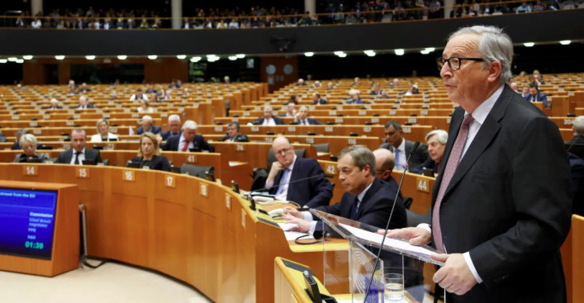 Šéf Evropské komise Juncker zopakoval, že nové jednání o dohodě o brexitu nebude