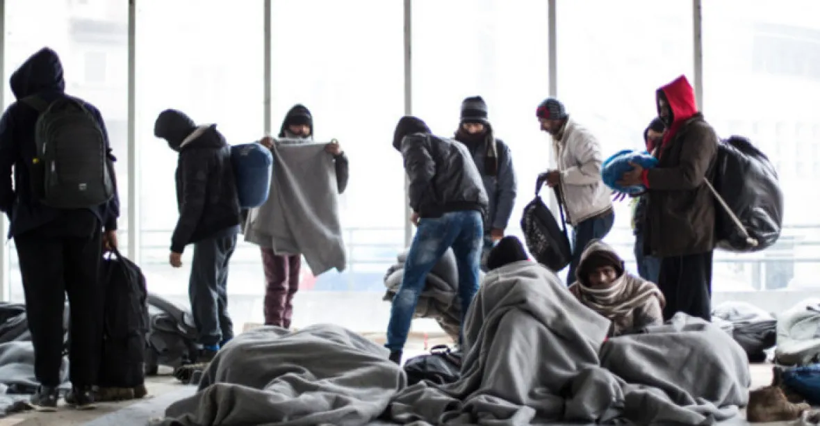 V odsunu odmítnutých žadatelů o azyl Německo selhává. Nedaří se ani motivovat migranty k odchodu