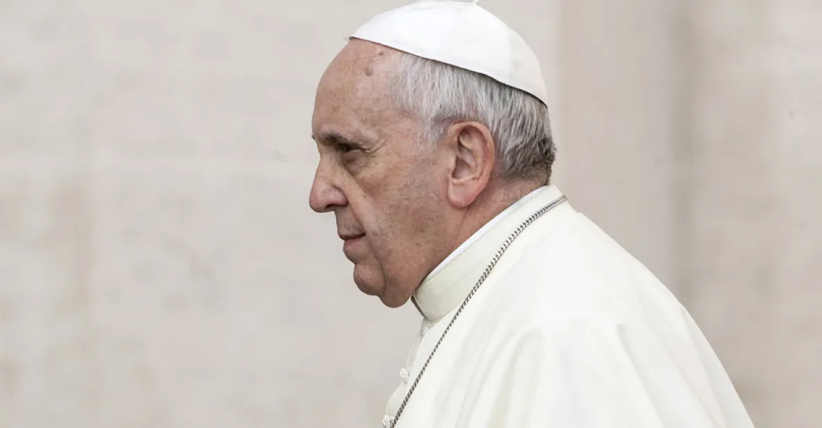 Papež slíbil „veškeré úsilí“ v boji se zneužíváním dětí. Podle kritiků vlažné sliby