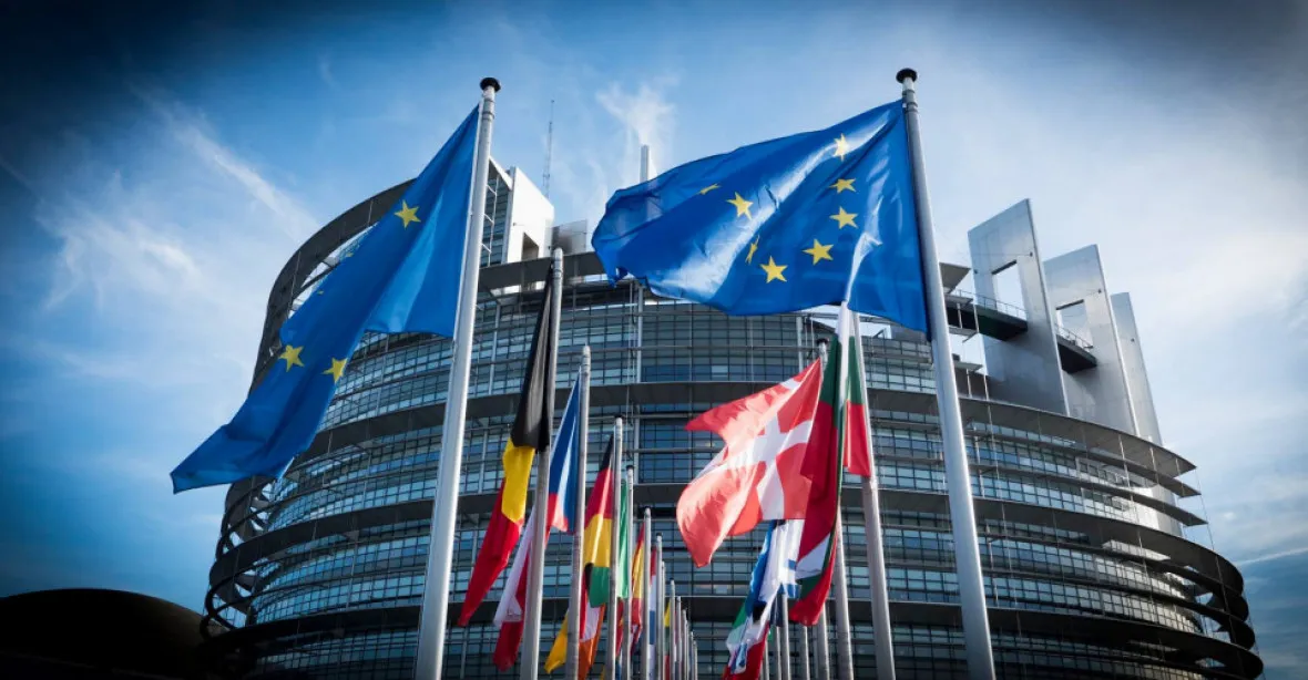 Europarlament schválil opatření pro brexit bez dohody