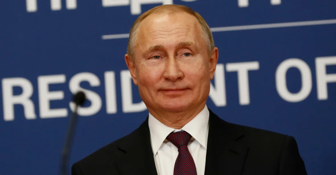 Pozor na „neúctu k mocenským orgánům“. Putin podepsal kontroverzní zákony o médiích